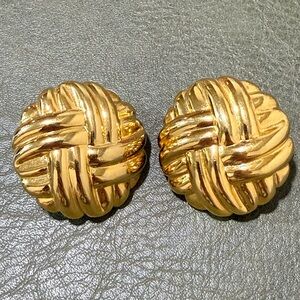 Vintage Chunky Gold Tone Clip On Earrings
